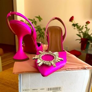 Beautiful pink heels. Very comfortable with a wide heel.